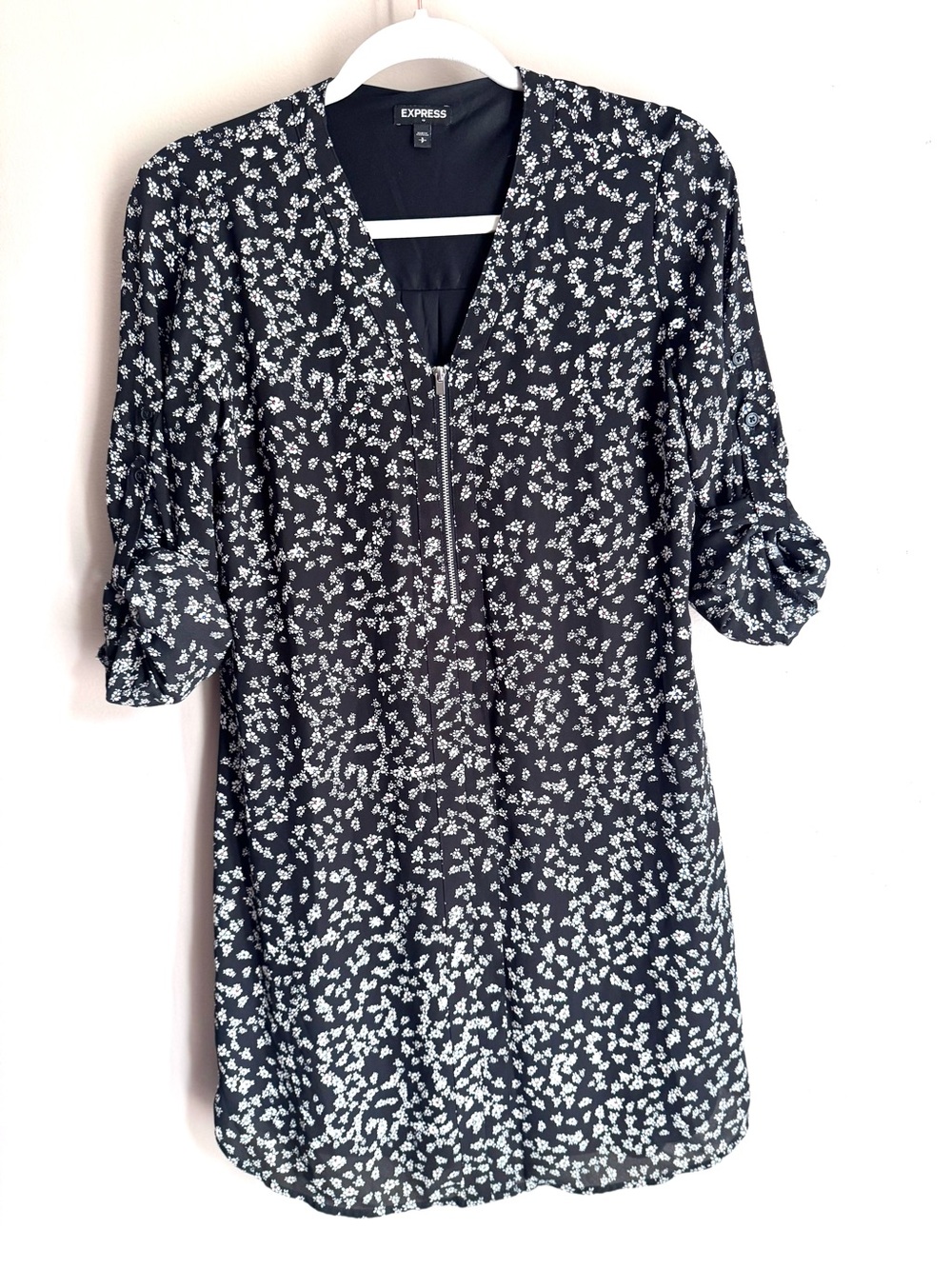 Express Black White Floral Chiffon Dress A Line 3/4 Sleeves Flowy S